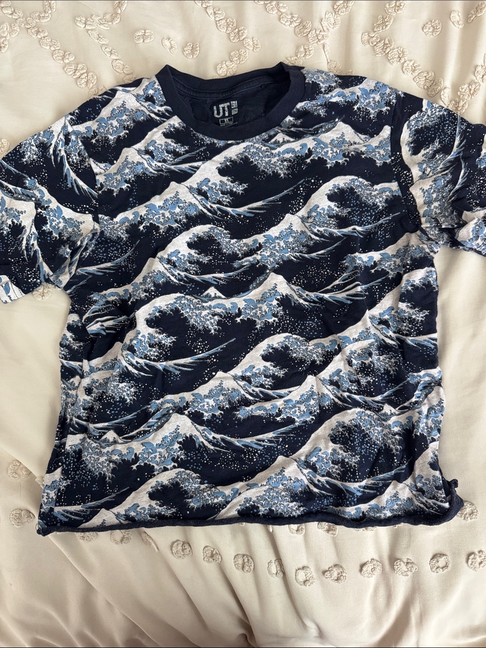 UNIQLO UT Great Wave Graphic Tee - Navy & Light Blue